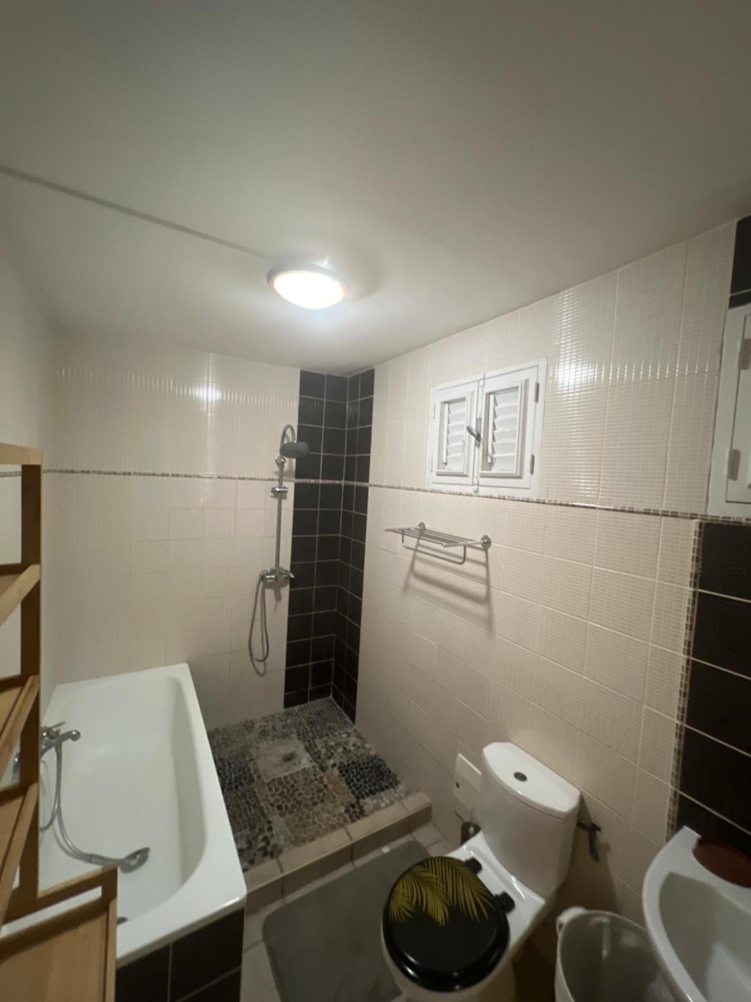 Studio Meuble Orchidee Ле-Франсуа Экстерьер фото